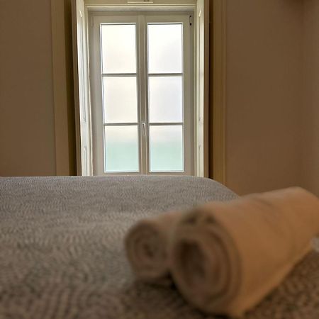 Central Bedroom In Shared House In Chiado - Historic Center Of Lizbona Zewnętrze zdjęcie