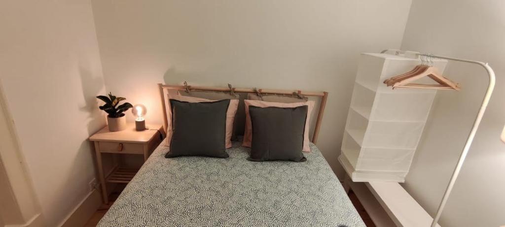 Central Bedroom In Shared House In Chiado - Historic Center Of Lizbona Zewnętrze zdjęcie